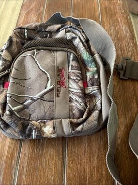 Realtree Camo Crossbody Sling Bag - Brown/Gray